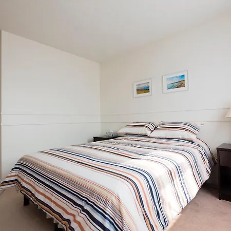 The Comfort Stay At City Of Pickering Exterior photo